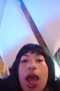 MeelFox live cam on StripChat