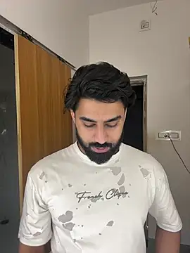 Royalboy_03's live cam