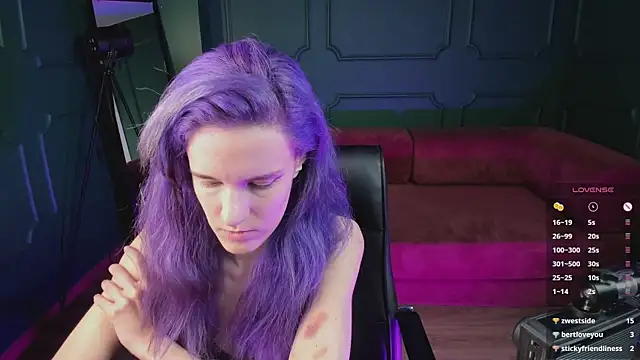 AuraLaunni webcam