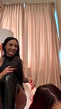 FeetVibe live cam on StripChat