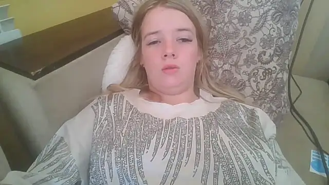 ViolaCandy live cam on StripChat