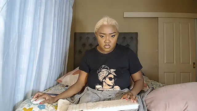 nanababe1 live cam on StripChat