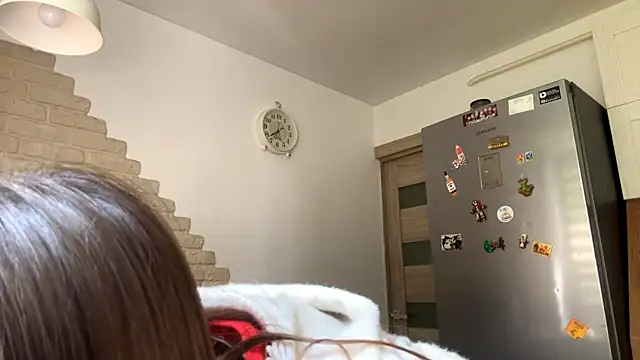 ZaraGuyette live cam on StripChat
