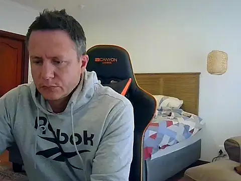 TroyDieselXXX webcam