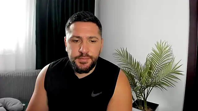 Gold_Alpha_Boy webcam
