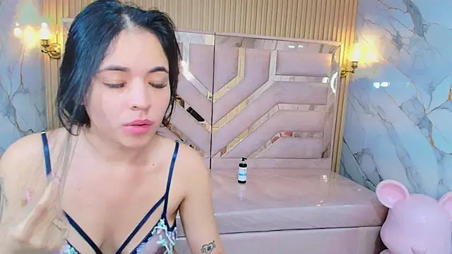 maleja_r webcam