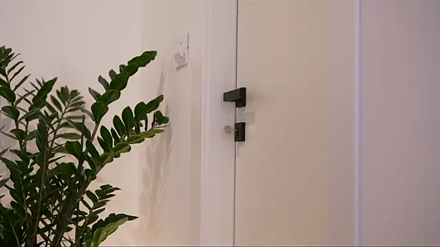 DoviaClaire webcam