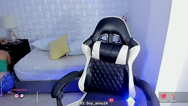 anny_rouse24 webcam
