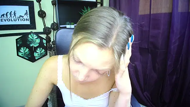 EmillyPlay webcam