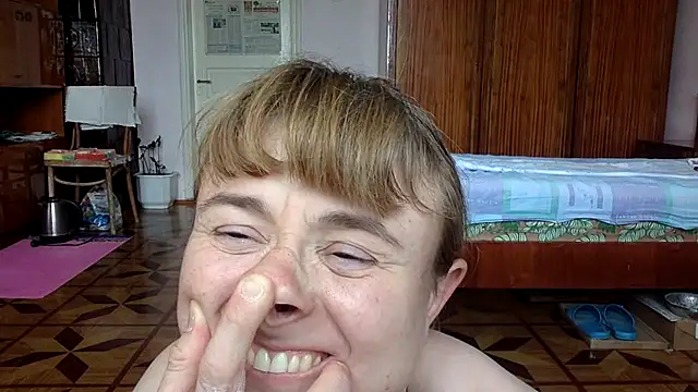 KlavdiaPetrivna live cam preview