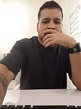 LucasGaeel webcam