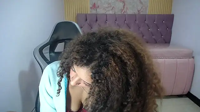 melody11_s live cam preview
