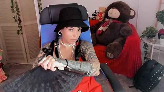 NeoGeisha webcam