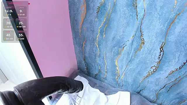 lia_sucker webcam