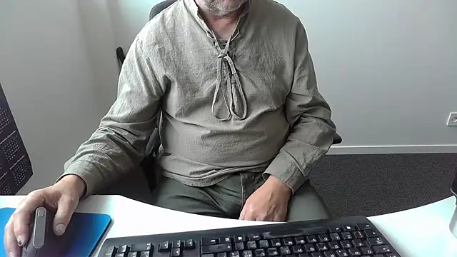Buggemann live cam on StripChat