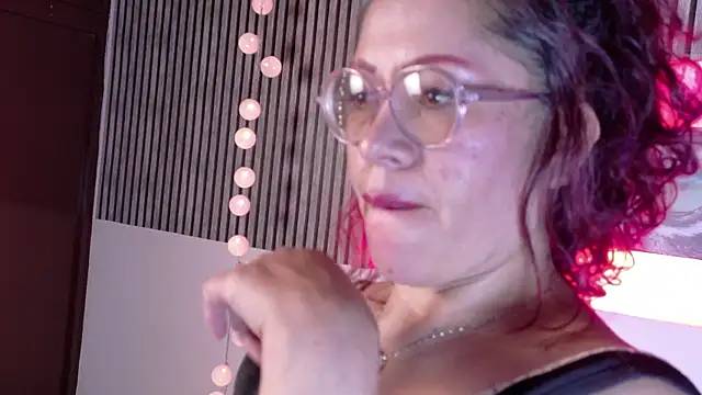 Mariia_Paulaa webcam