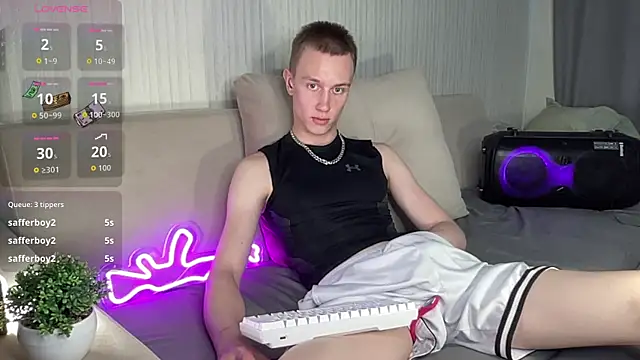 Travis_Gracile webcam