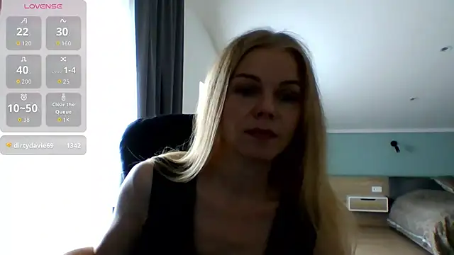 Tina5394 live cam preview