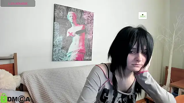 MillyMils webcam