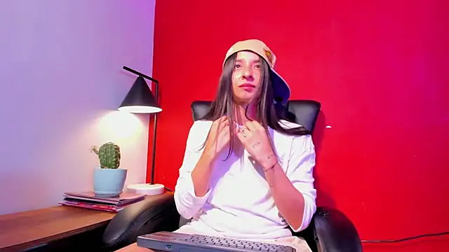 victoria_zaenzz webcam