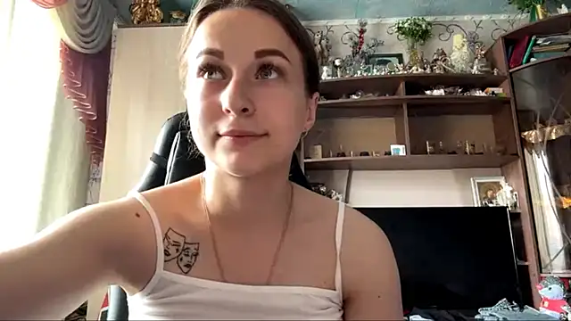 TaIliedGuest live cam on StripChat