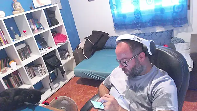 ravingr4d4 live cam on StripChat