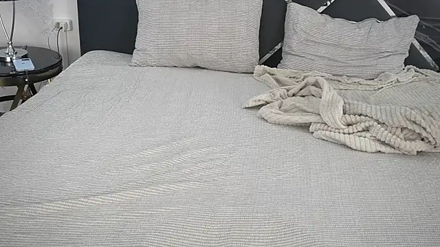 IceDanielles webcam