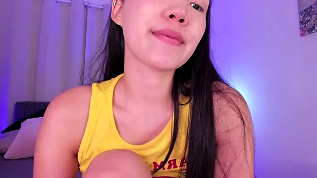 Divine_Madeleine webcam