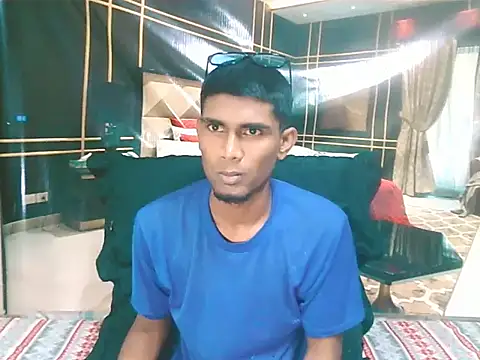 IndianThuggin live cam on StripChat