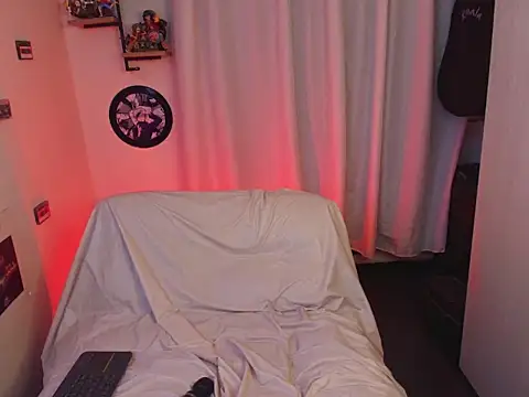 sara_cuteeyes webcam