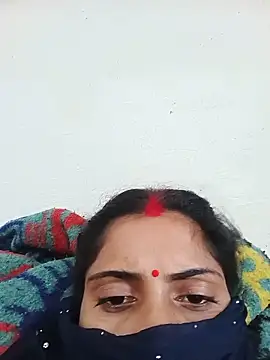 Poojaxx56 webcam