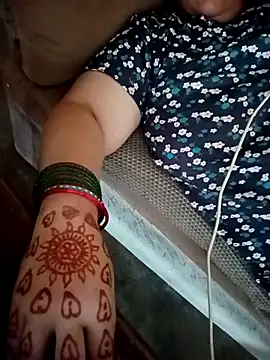 Simran_008 webcam