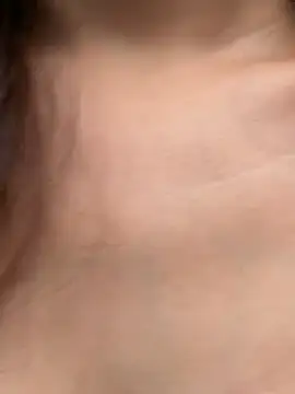 Xiaoxiao-y live cam on StripChat