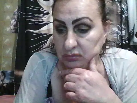 LoaqLovew webcam