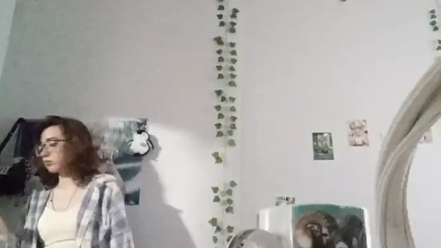 OliviaMoment webcam