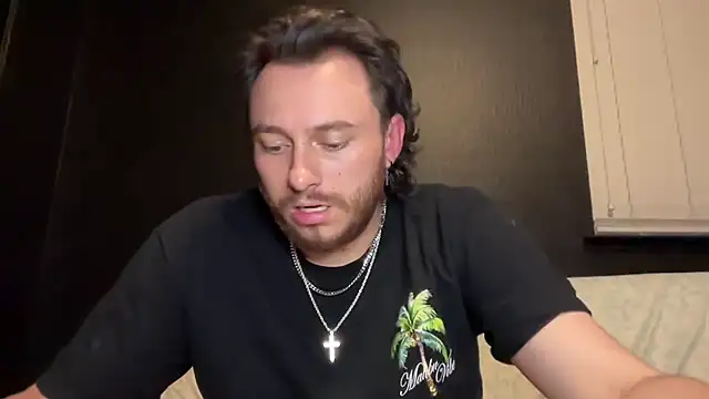 Mikecloudyhawk live cam on StripChat