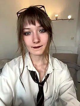 Strawberry_Senpai webcam