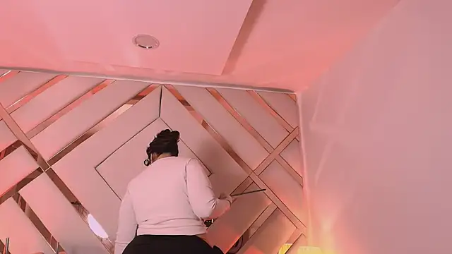 Mia_Pembroke_ webcam