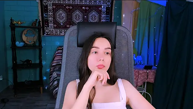 OliviaWeles webcam