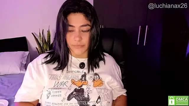 lucy2606 webcam