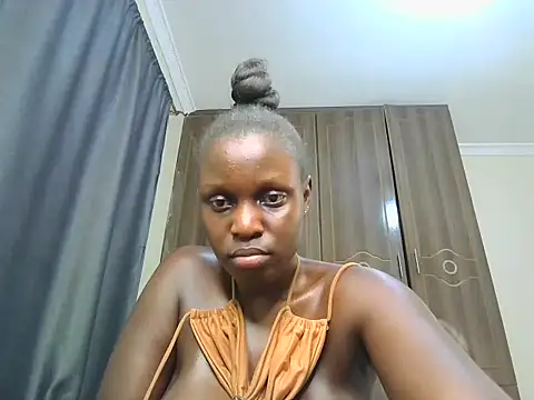 miss_curvy0 webcam
