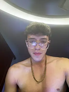 ArthurDavies21_ webcam