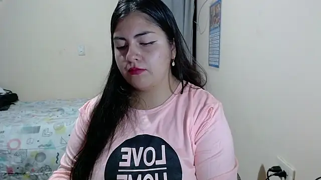 Alejaa_33 webcam