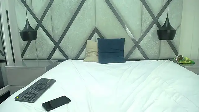 IsabellaCrow_ webcam
