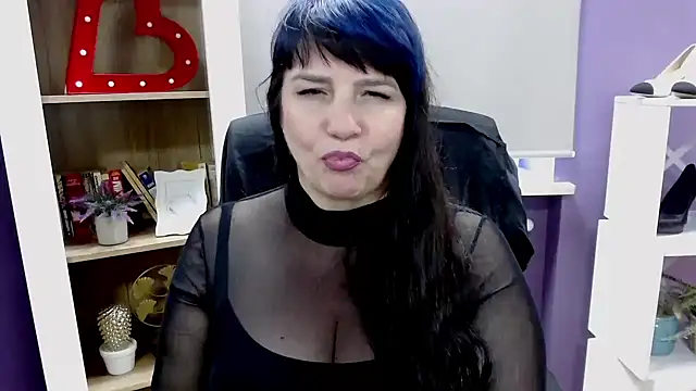 velvet_gloria live cam on StripChat