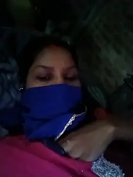 RiyaHottie1 webcam