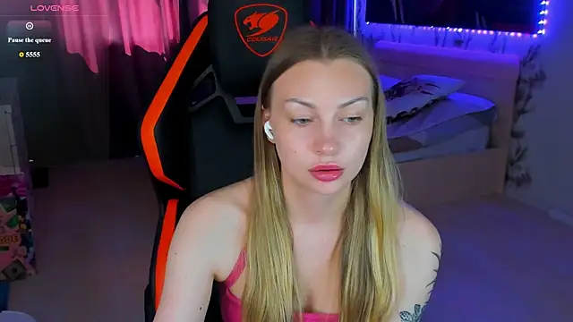 BiMolly webcam