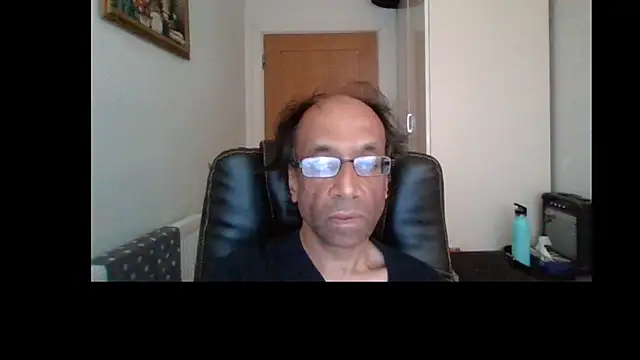 rauncher1 live cam on StripChat