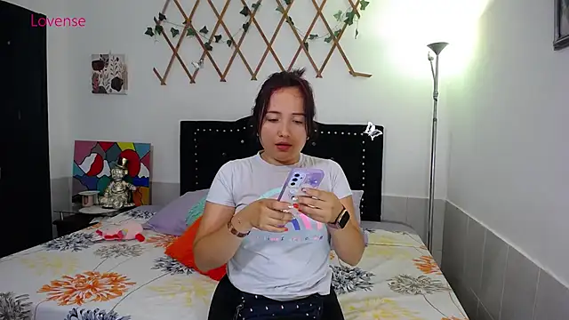 naughty_girl_4u webcam