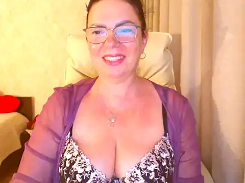 Monica-1203 webcam